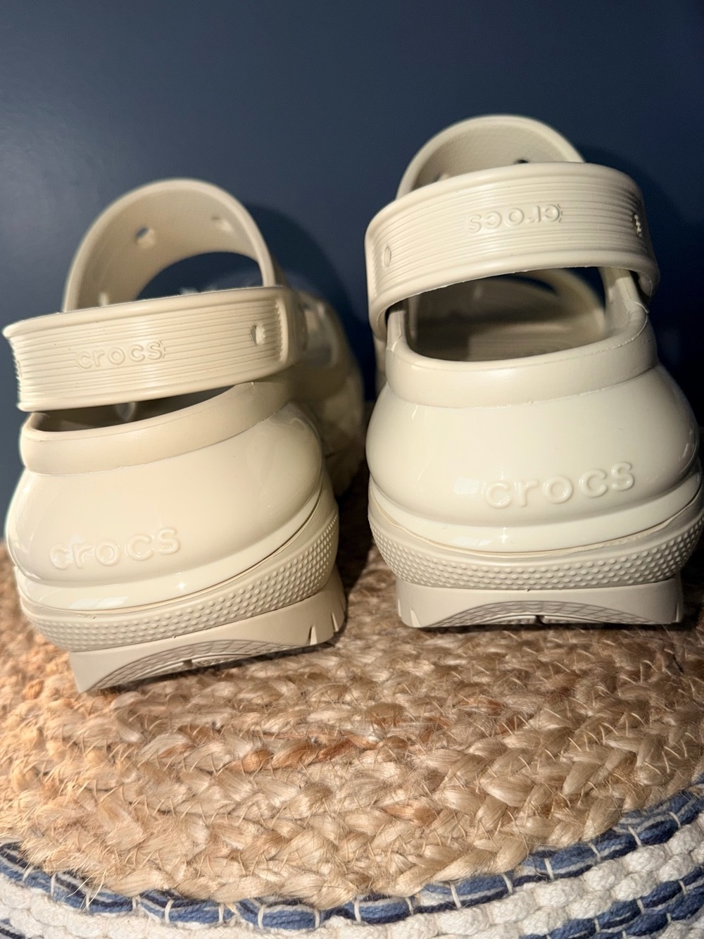 CROCS Mega Crush Sandals - Picture 4 of 9